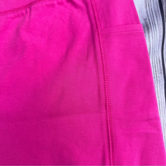 NWT J Crew Cotton Bike Short Barbie Pink side pocket - Picture 7 of 8